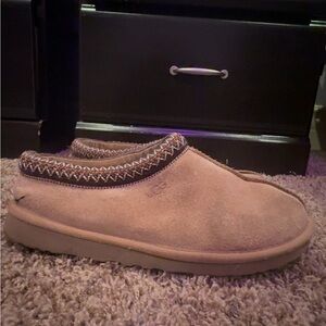 Ugg’s And 2 Pairs Of Nike Socks